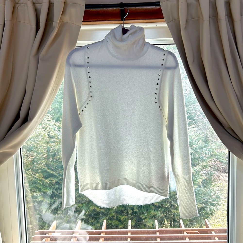 White sweater size small brand new